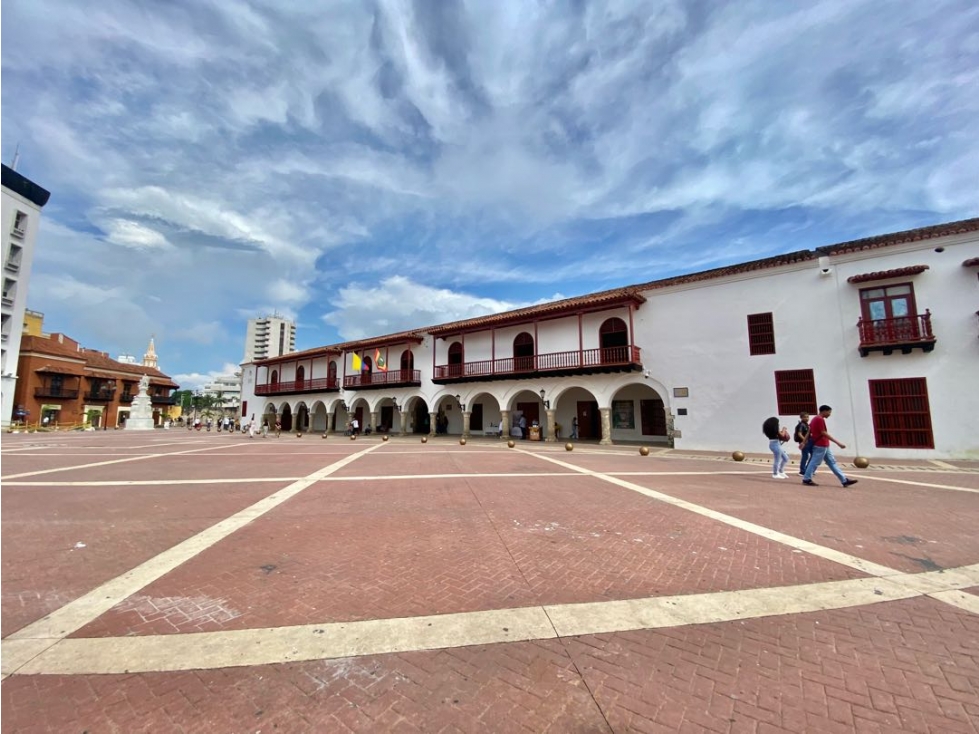 ARRIENDO CASA EN EL CENTRO HISTÓRICO - 2