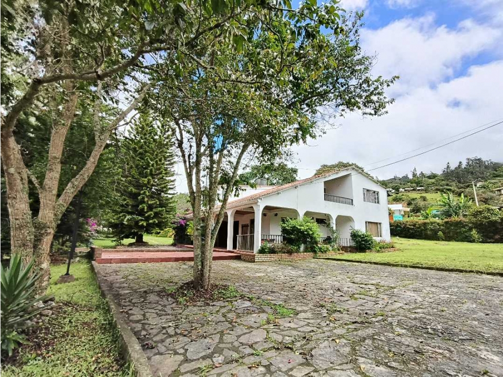 Arriendo casa campestre en Machetá 1:30 de Bogotá, cerca al pueblo - 1