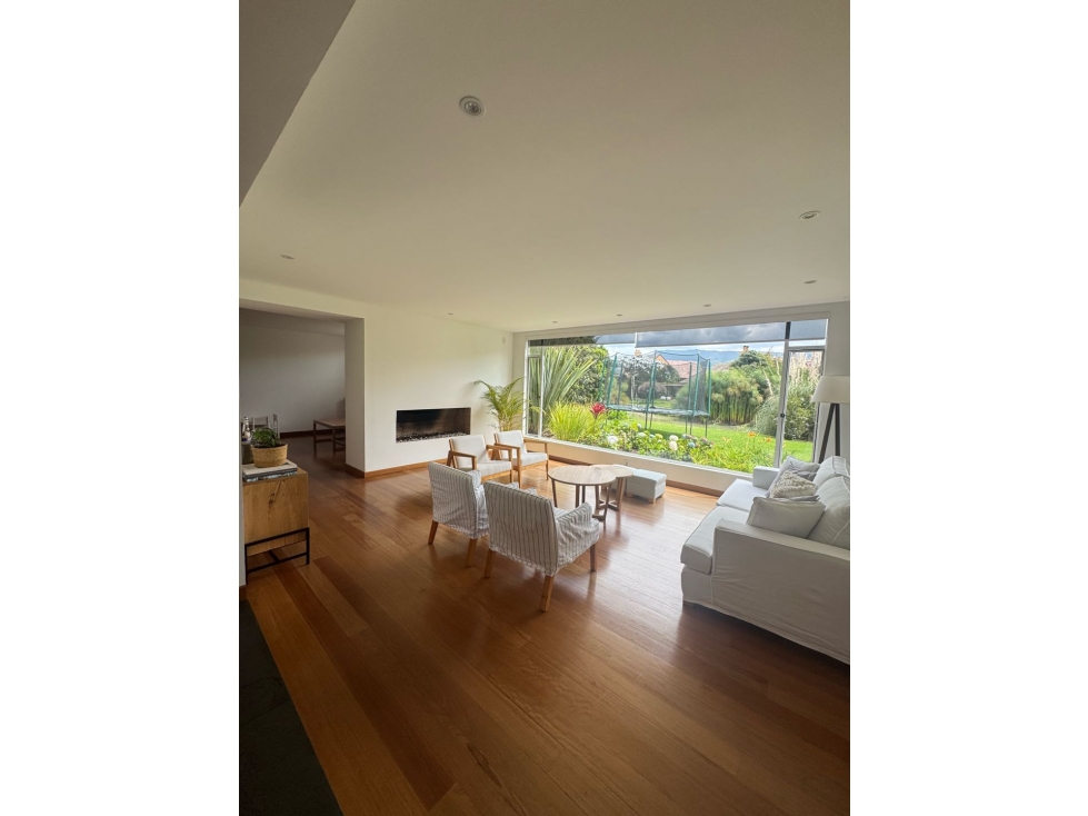 Arriendo casa en Santa Ana de chia - 1