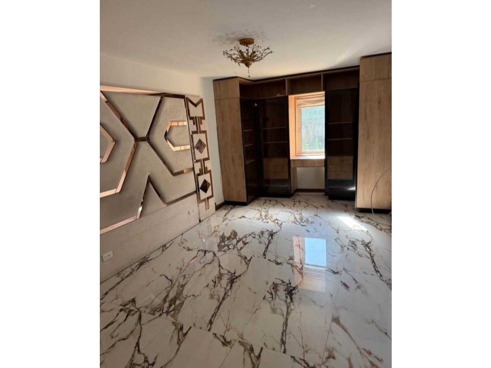 Arriendo casa en Santa Teresita Laureles — foto 6