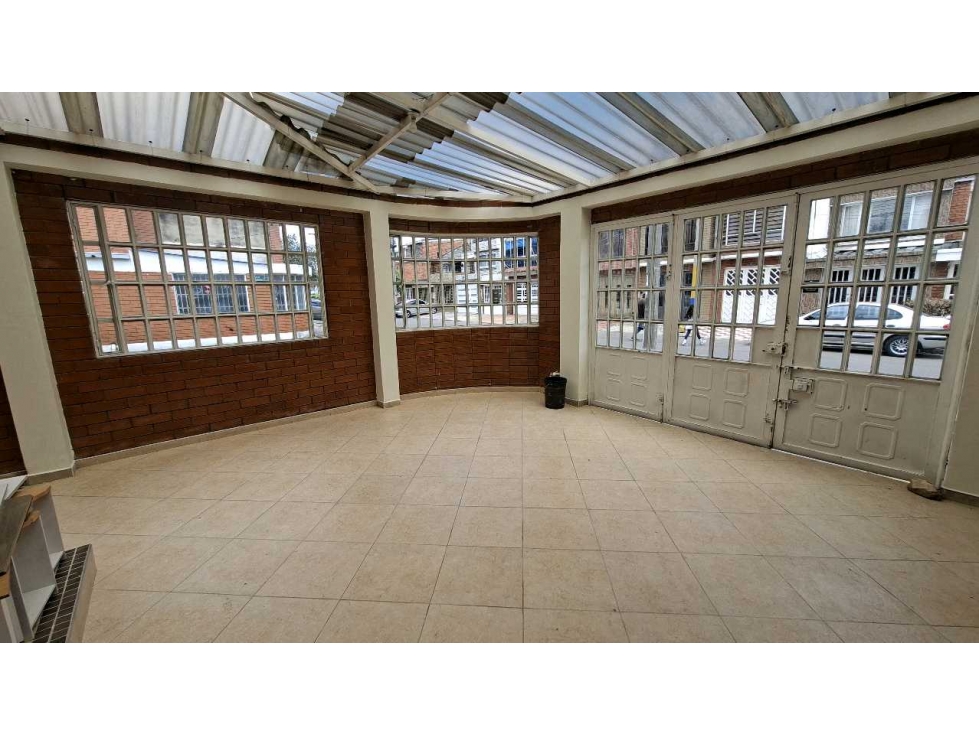 VENDO CASA ESQUINERA EN SECTOR DEAMERICAS OCCIDENTAL KENNEDY BOGOTA — foto 3