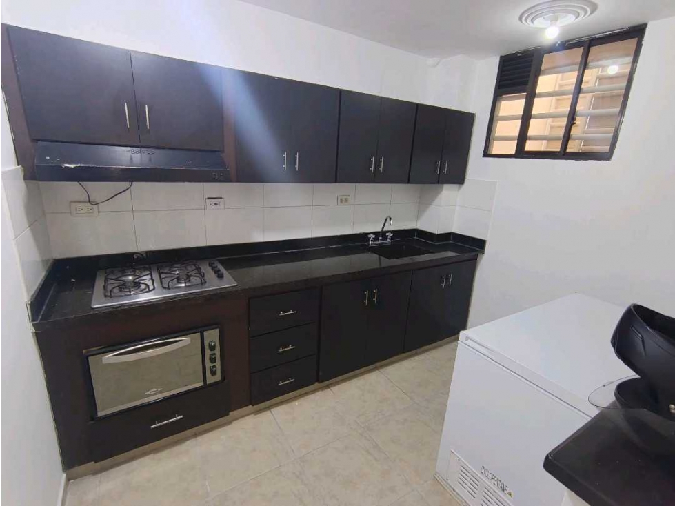 Arriendo casa primer piso santa monica,patio amplio — foto 3