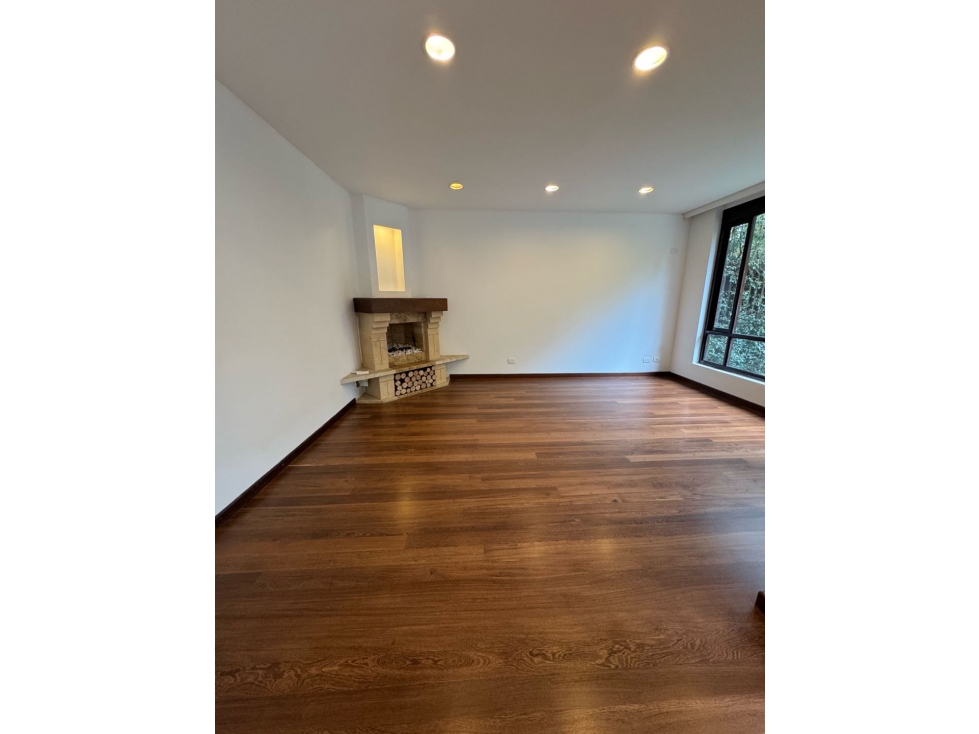 Arriendo casa remodelada Santa Ana Oriental con amplio jardin — foto 3