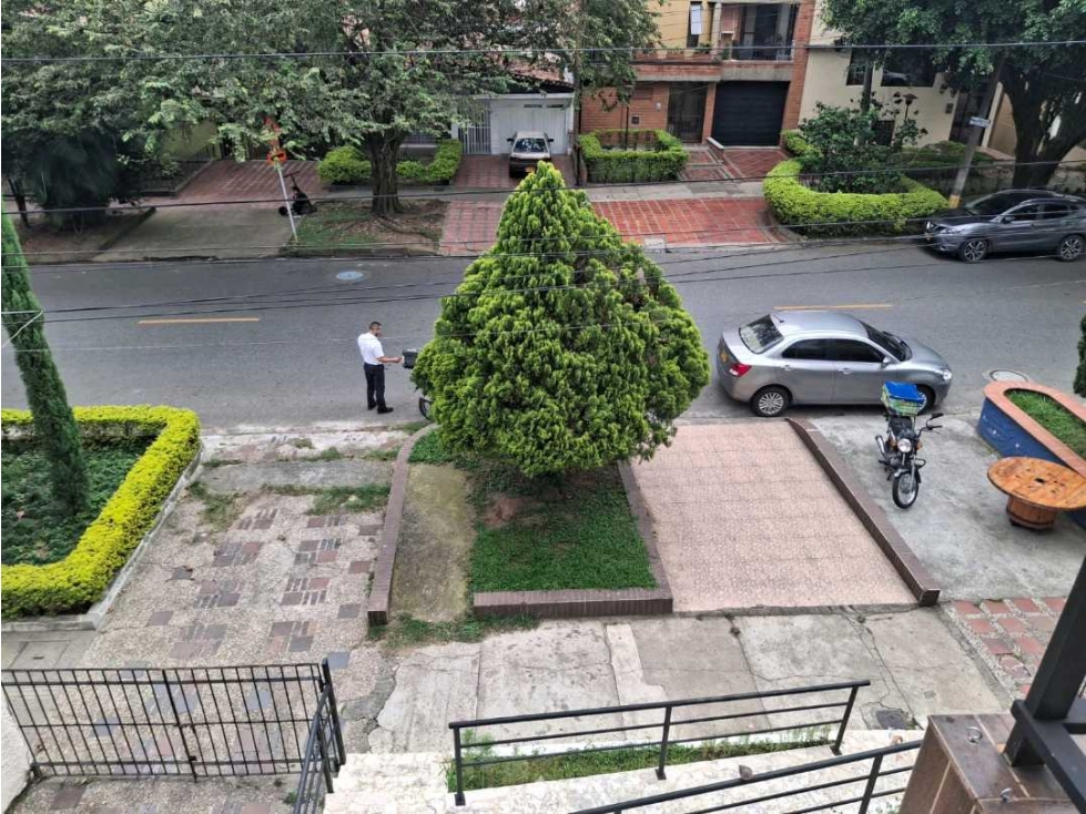 Arriendo casa segundo piso simon bolivar,4 alcobas,180 metros — foto 3