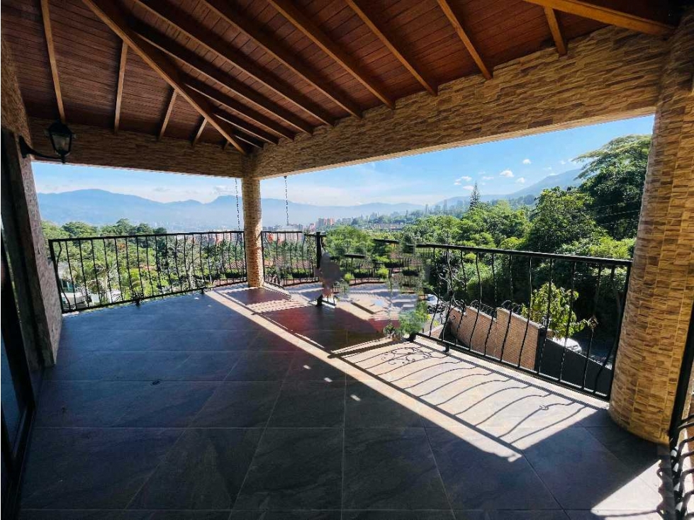 ARRIENDO CASA VIVIENDA O COMERCIO. ENVIGADO