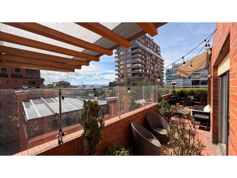 ARRIENDO CHICO R APTO 208mts + 60T. $15.8 M — foto 4