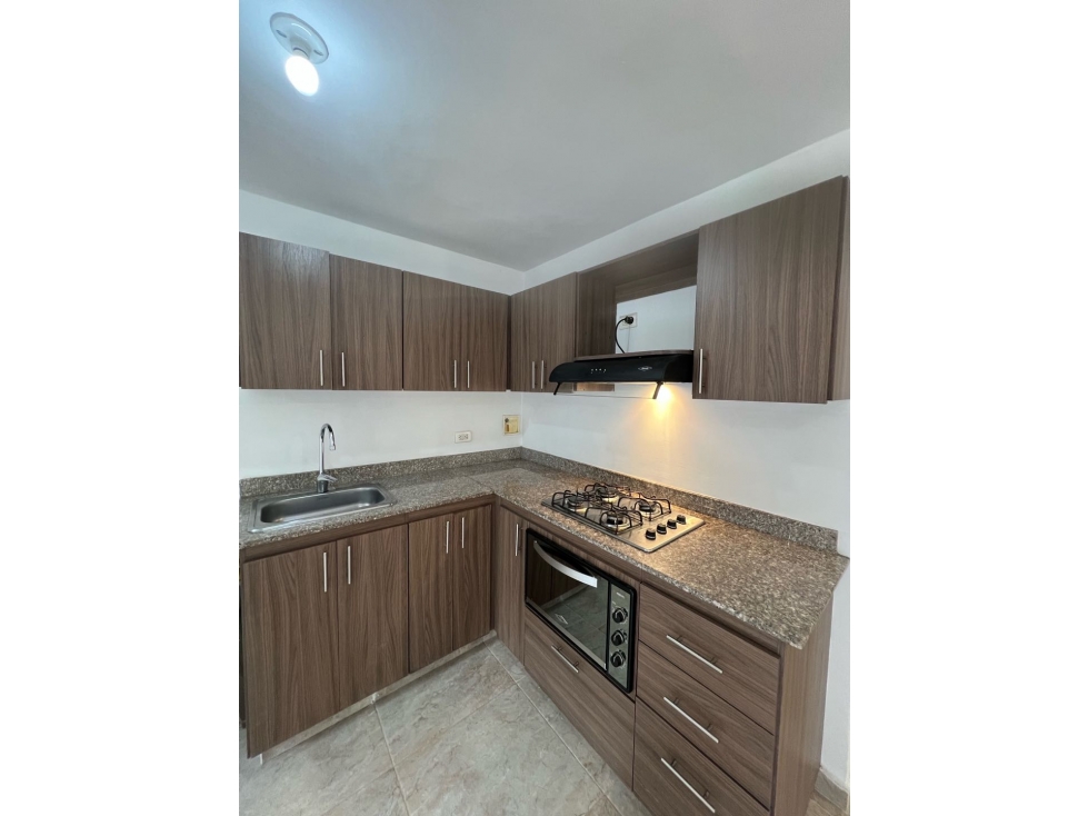 ARRIENDO COMODO APARTAMENTO EN SURAMÉRICA ITAGUI