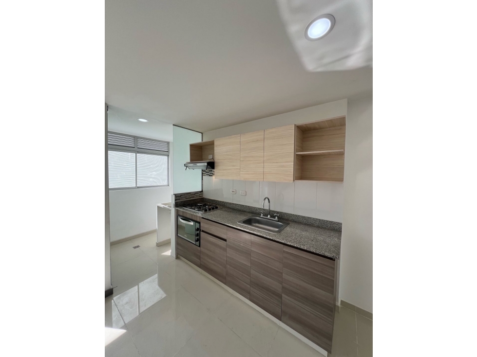 ARRIENDO COMODO APARTAMENTO EN EL MUNICIPIO DE LA ESTRELLA — foto 2