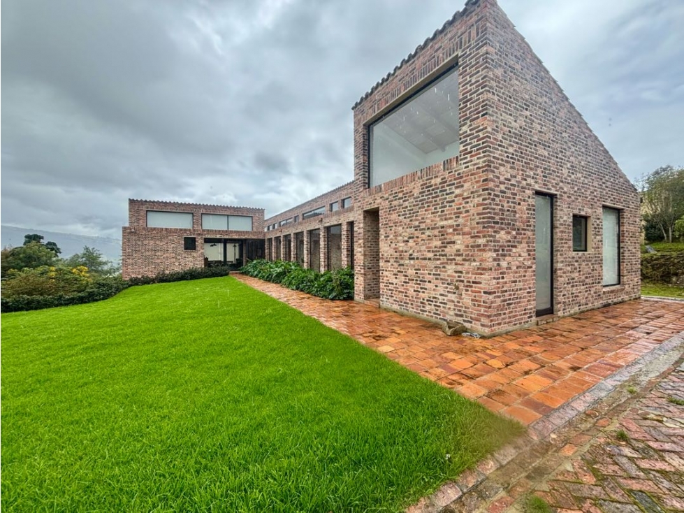 Arriendo. Conjunto La Selva. 4 habs. 270mts. vista!! — foto 2