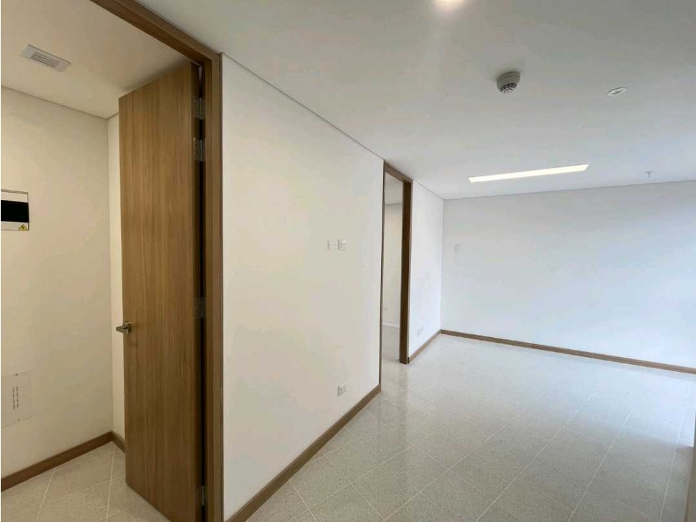 Arriendo consultorio para estrenar sector la america,en todo el rompoy — foto 2