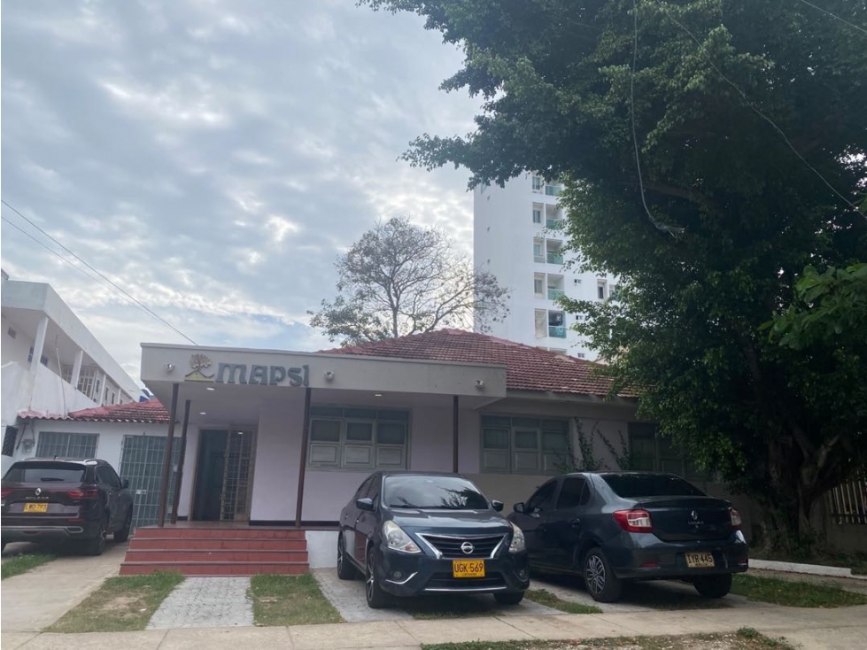 ARRIENDO DE CASA COMERCIAL EN SECTOR BELLAVISTA