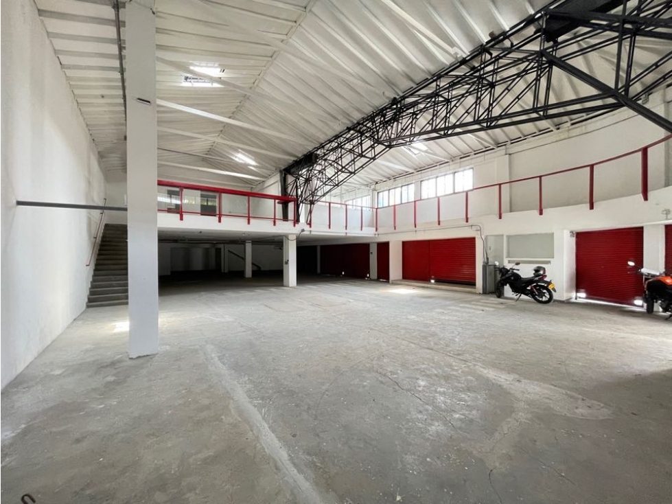 ARRIENDO DE LOCAL EN MEDELLÍN — foto 3
