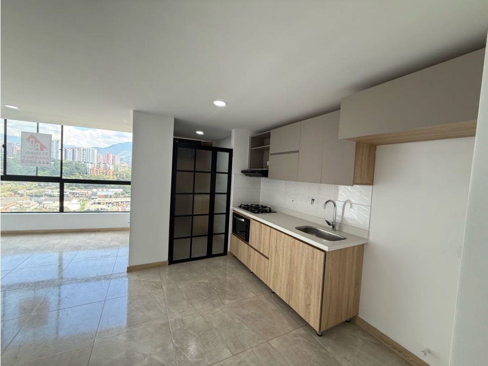 ARRIENDO EN SABANETA CALLE LARGA APARTAMENTO