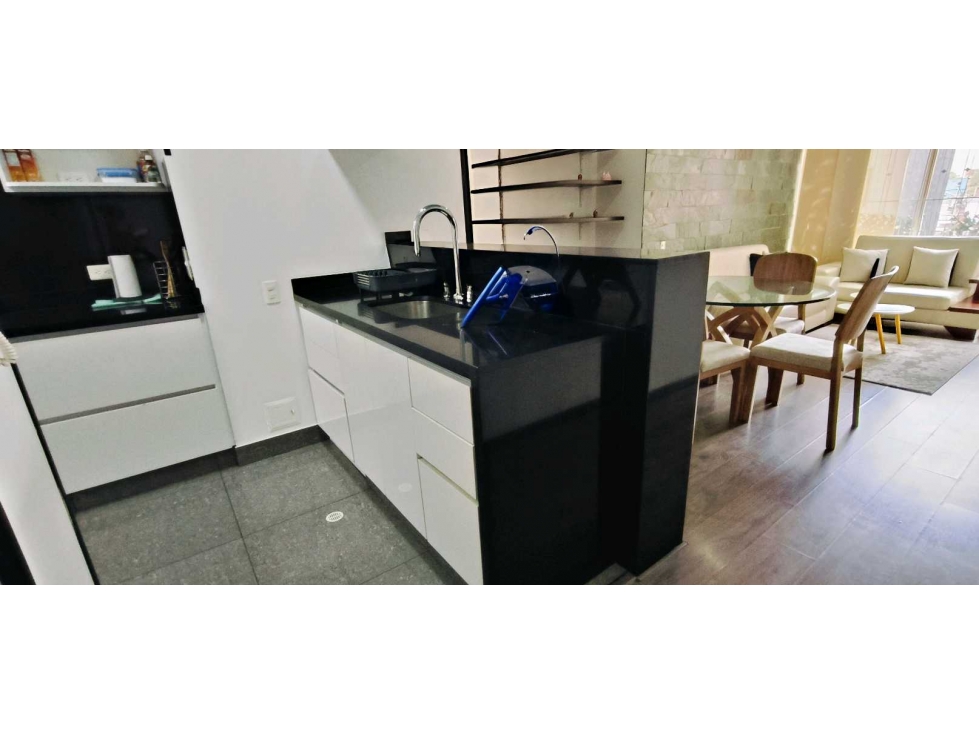 Vendo Santa Bárbara 2 alcobas 2 baños balcón