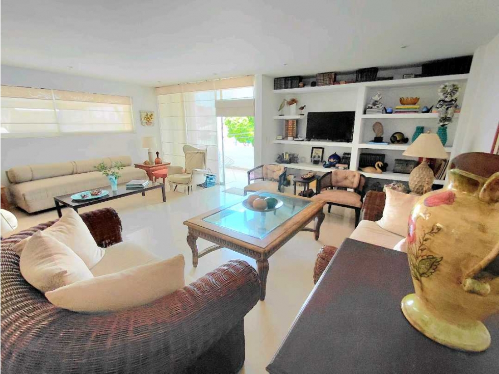 ARRIENDO EN.BOCAGRANDE RESIDENCIAL