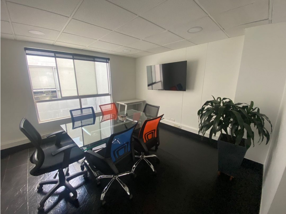 Arriendo espacio de oficina