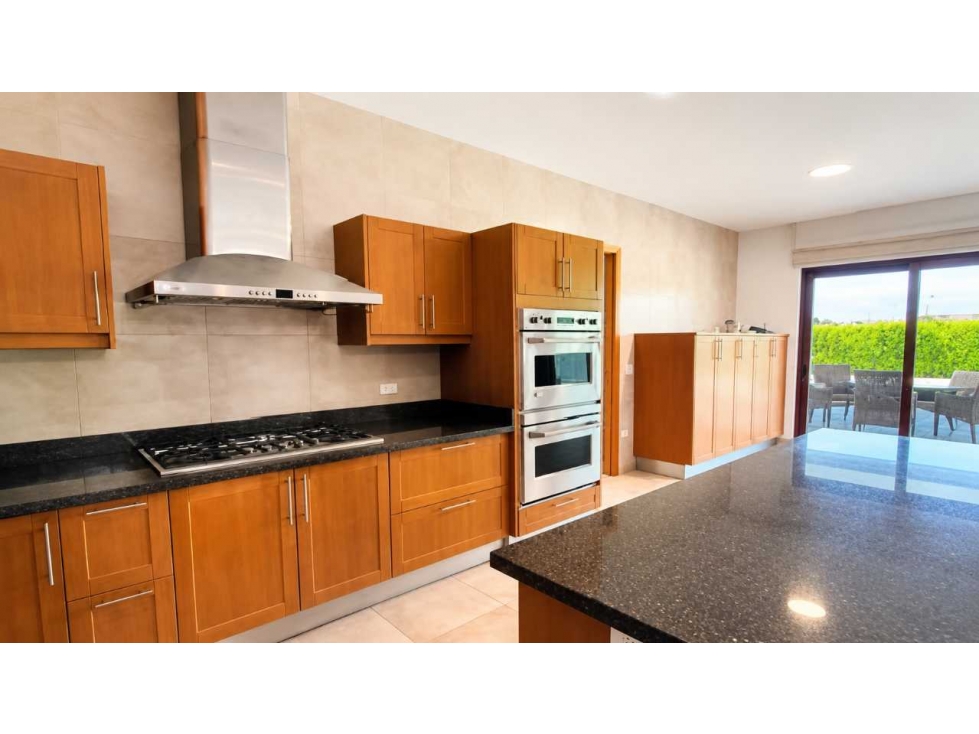 Arriendo Espectacular Casa de Lujo 5 Hab, La Viña, Tumbaco - 5