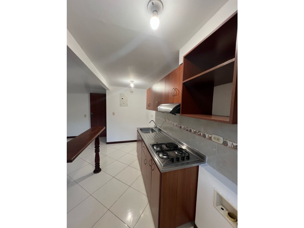 ARRIENDO EXCELENTE Y COMODO APARTAMENTO EN ITAGUI DITAIRES — foto 2
