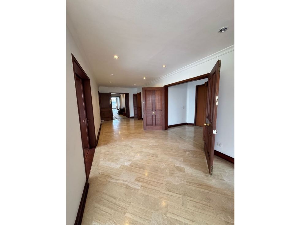 Arriendo exclusivo apto en la cabrera frente parque del Japón — foto 5
