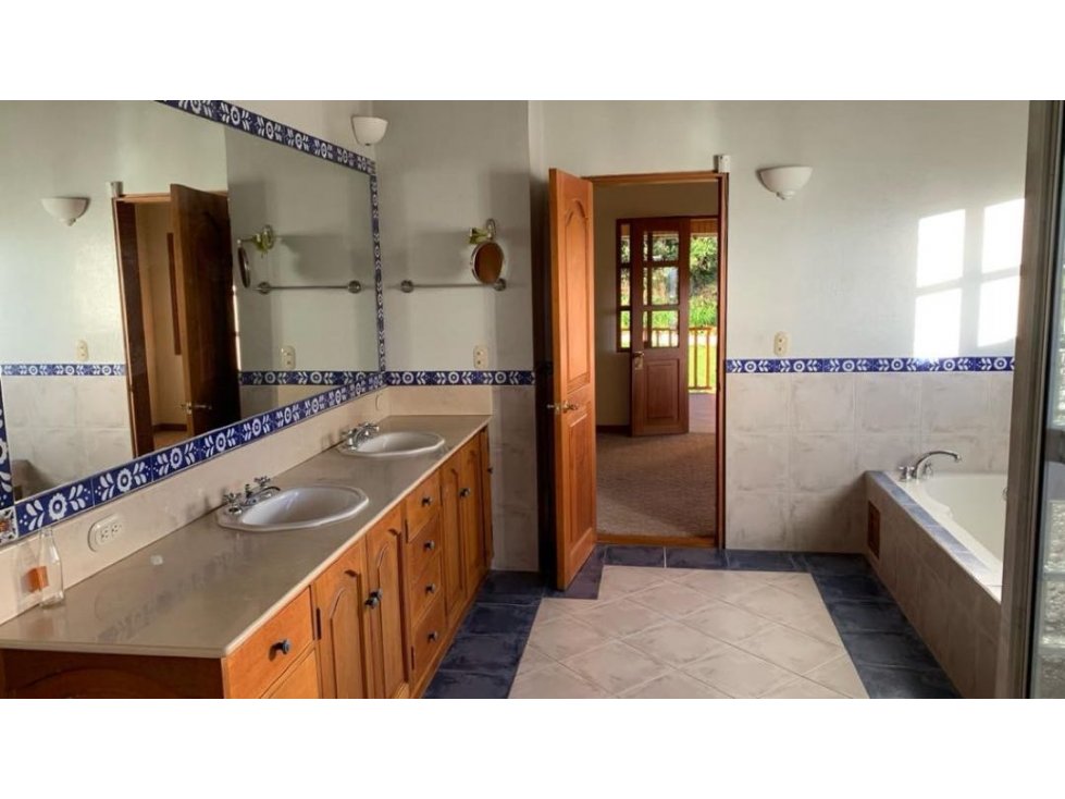 ARRIENDO FLORESTA D LA SABANA CASA 500mts $9.271 M - 5