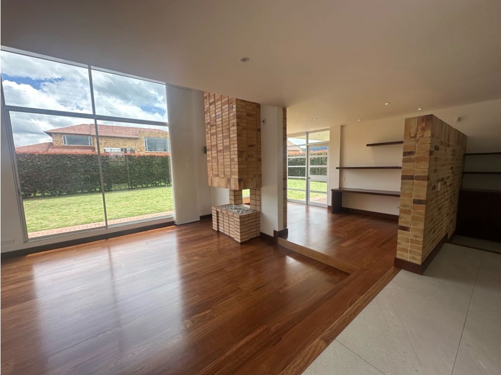 ARRIENDO HERMOSA CASA - 3