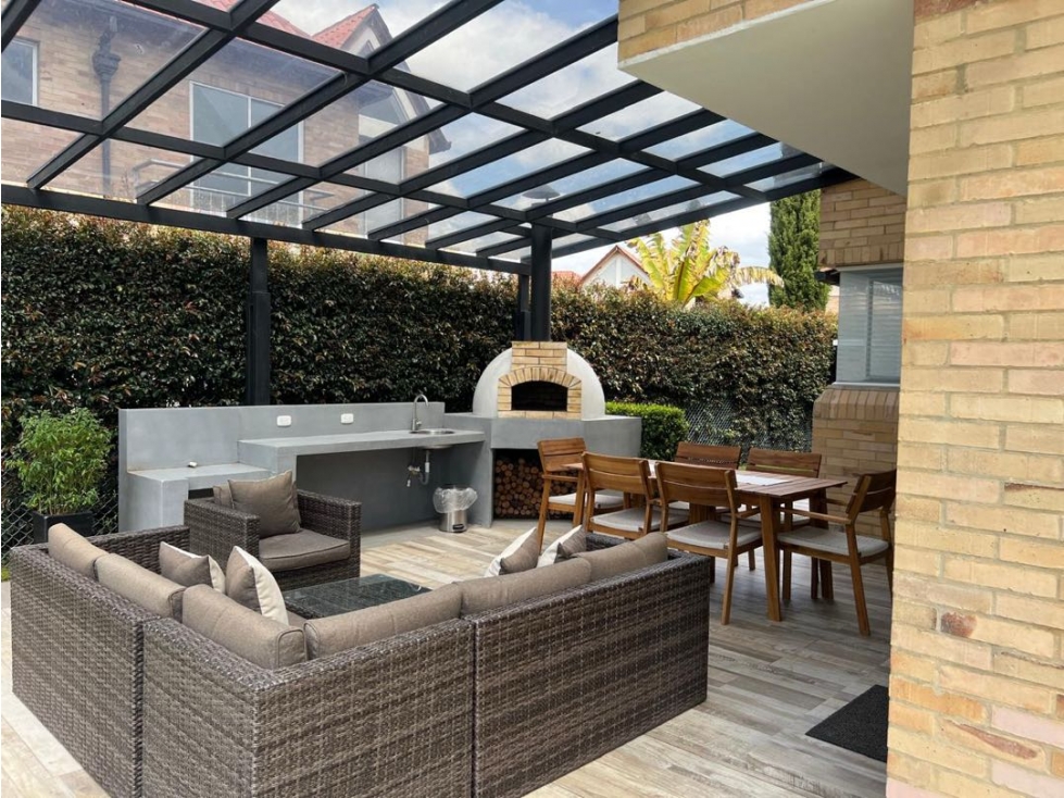 ARRIENDO HERMOSA CASA EN CAJICA