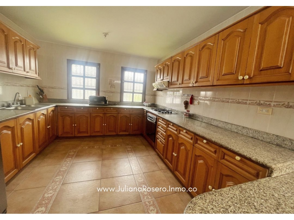 VENDO HERMOSA CASA EN CAMPAMENTO — foto 5