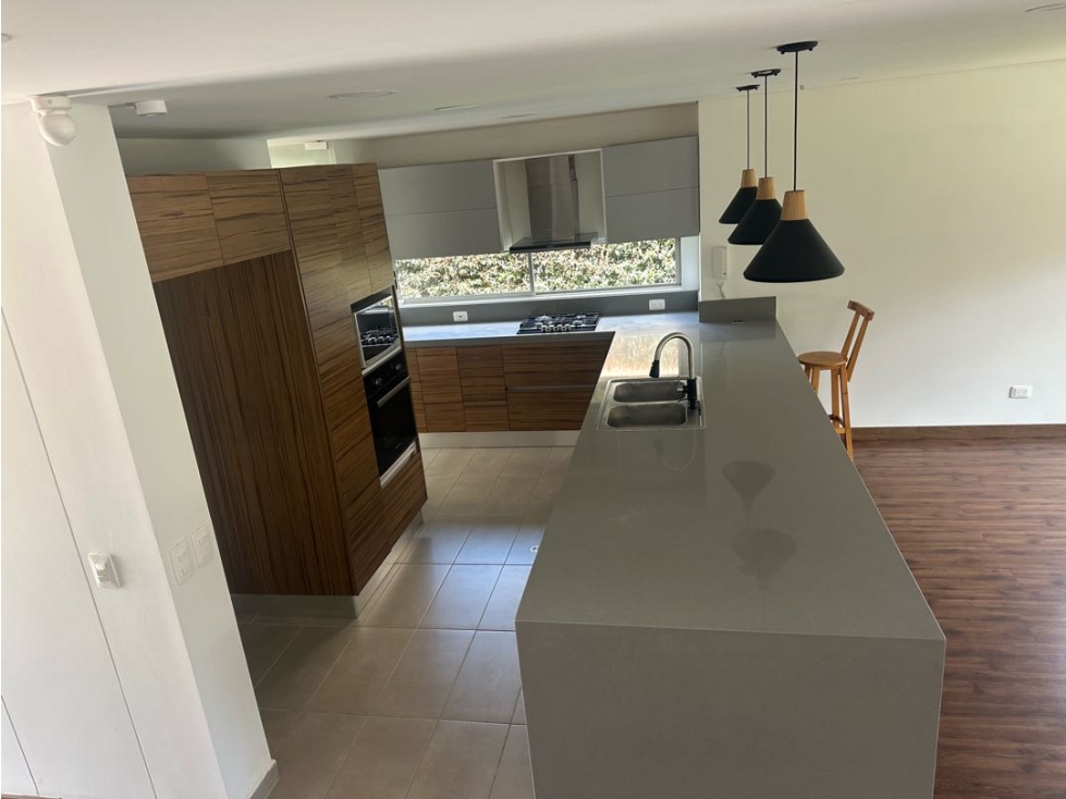 ARRIENDO VENDO HERMOSA CASA EN CONJUNTO CON CLUBHOUSE — foto 5