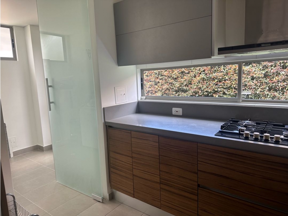 ARRIENDO VENDO HERMOSA CASA EN CONJUNTO CON CLUBHOUSE — foto 6