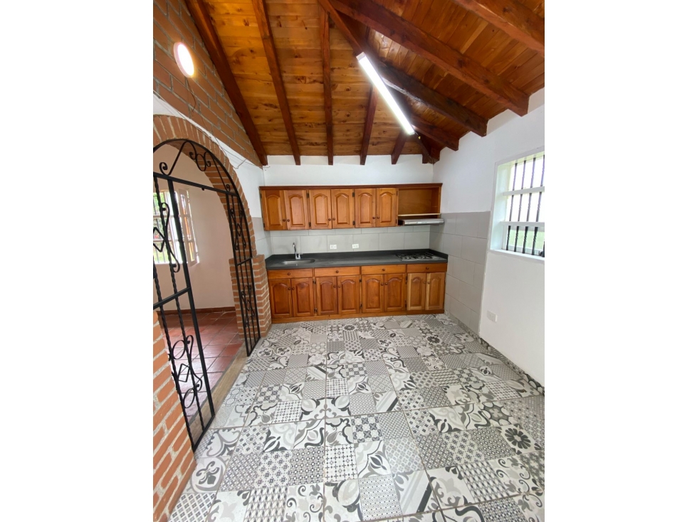 ARRIENDO HERMOSA CASA FINCA EN BARRO BLANCO