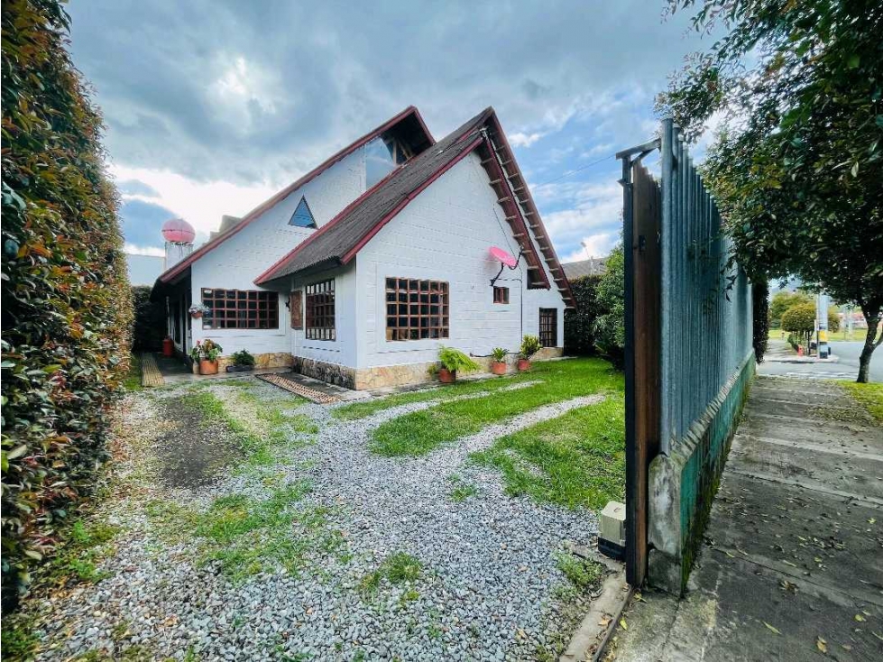 VENDO HERMOSA CASA. LA CEJA ANTIOQUIA