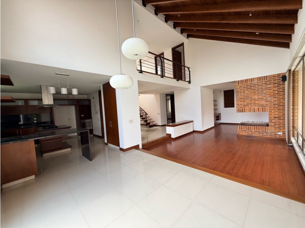ARRIENDO HERMOSA CASA MILLA DE ORO — foto 2