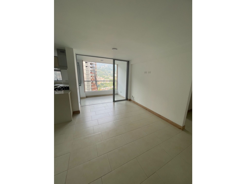 ARRIENDO HERMOSO APARTAMENTO EN ENVIGADO — foto 5