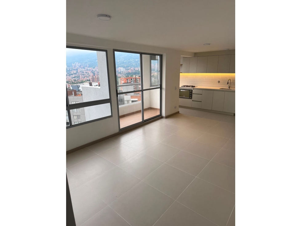 ARRIENDO HERMOSO APARTAMENTO EN ENVIGADO — foto 3
