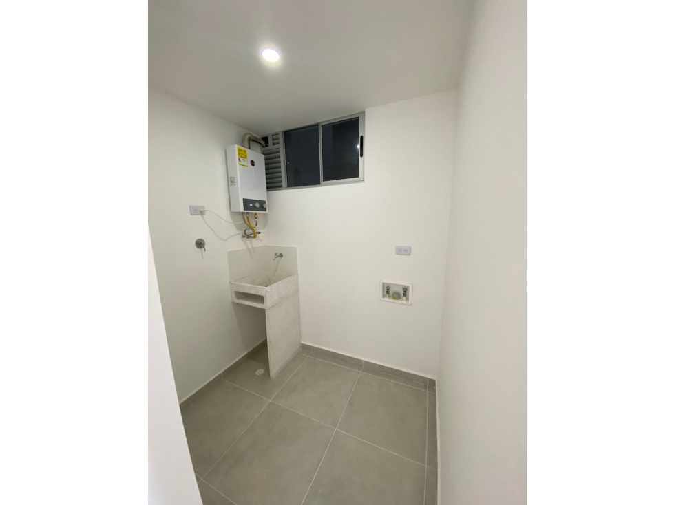 ARRIENDO HERMOSO APARTAMENTO EN RIONEGRO ANTIOQUIA SECTOR LOS COLEGIOS — foto 4
