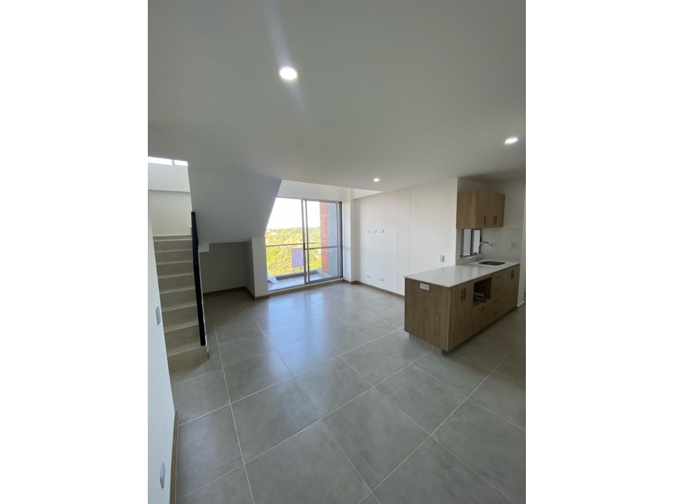 ARRIENDO HERMOSO APARTAMENTO DUPLEX EN RIONEGRO ANTIOQUIA — foto 3