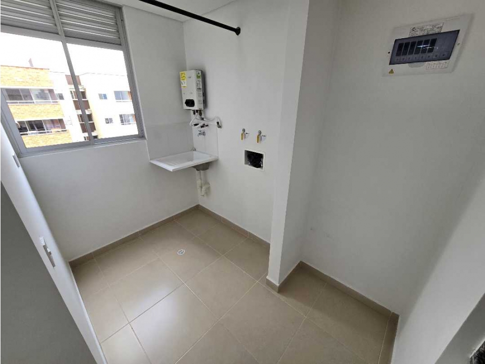 ARRIENDO HERMOSO APARTAMENTO EN LA ESTRELLA LA FERRERIA — foto 4