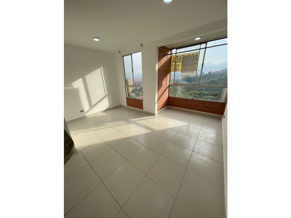 ARRIENDO HERMOSO APARTAMENTO EN CALASANZ — foto 4