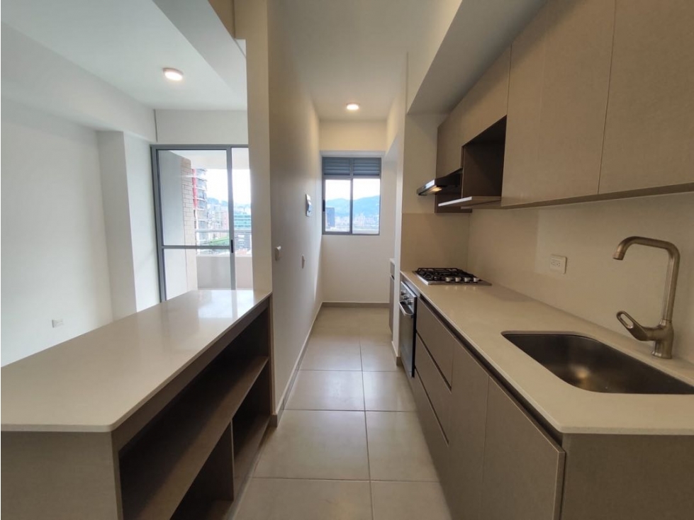 ARRIENDO HERMOSO APARTAMENTO NUEVO EN ENVIGADO — foto 4