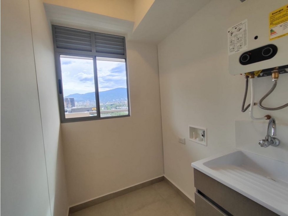 ARRIENDO HERMOSO APARTAMENTO NUEVO EN ENVIGADO — foto 6