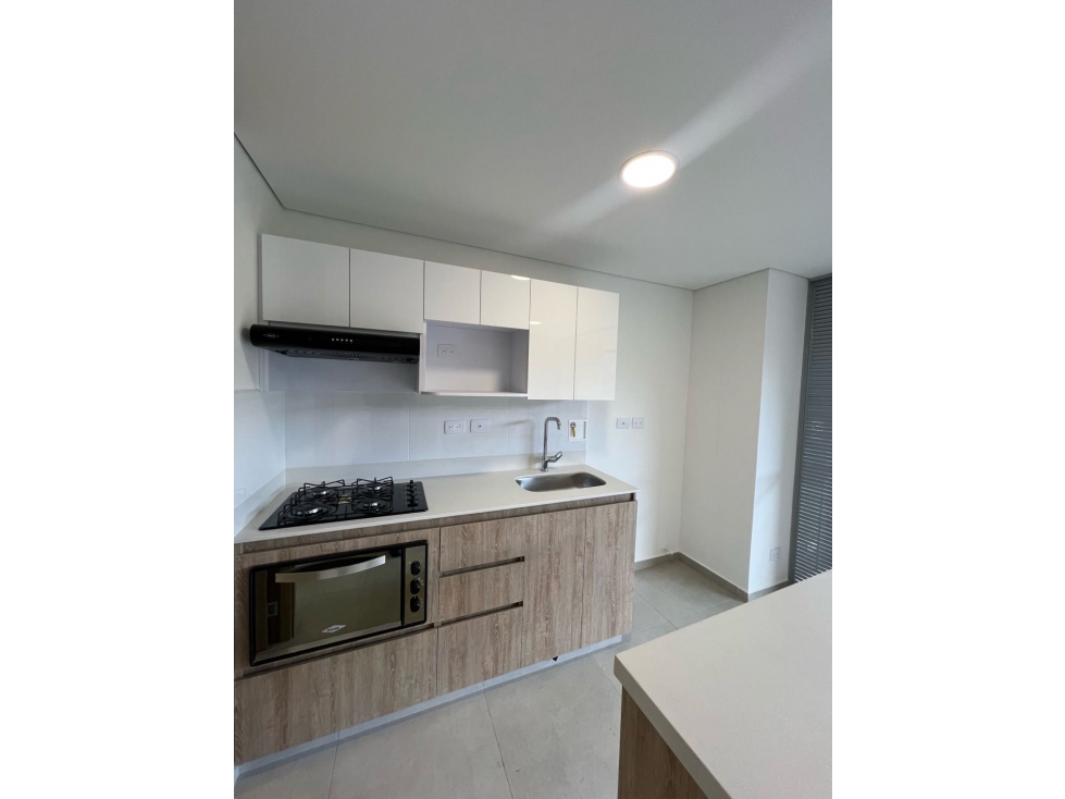 ARRIENDO HERMOSO APARTAMENTO PARA ESTRENAR SABANETA PISO # 25