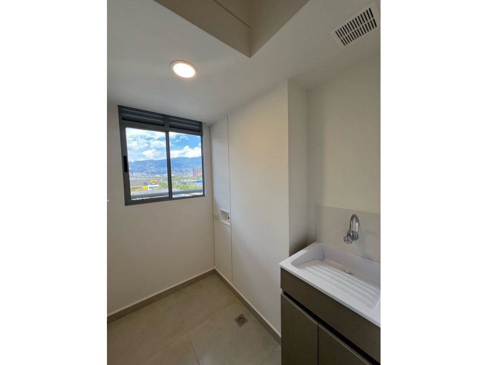 ARRIENDO HERMOSO APARTAMENTO EN ENVIGADO PARA ESTRENAR — foto 3