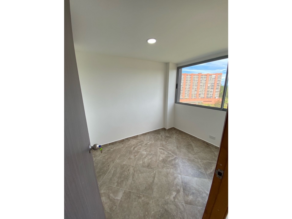 ARRIENDO HERMOSO APARTAMENTO SECTOR BARRO BLANCO- RIONEGRO ANTIOQUIA — foto 4