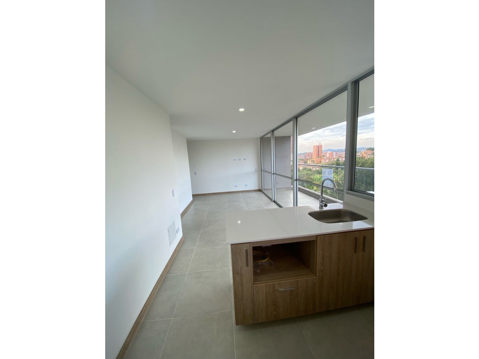 ARRIENDO HERMOSO APARTAMENTO SECTOR LOS COLEGIOS — foto 2