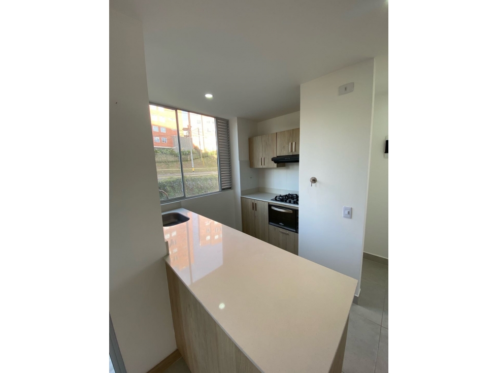 ARRIENDO HERMOSO APATAMENTO SECTOR LOS COLEGIOS RIONEGRO ANTIOQUIA