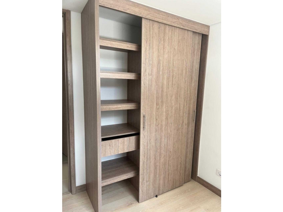 Arriendo la estrella ferreria,parqueadero privado,cuarto util, 2 alcob — foto 4