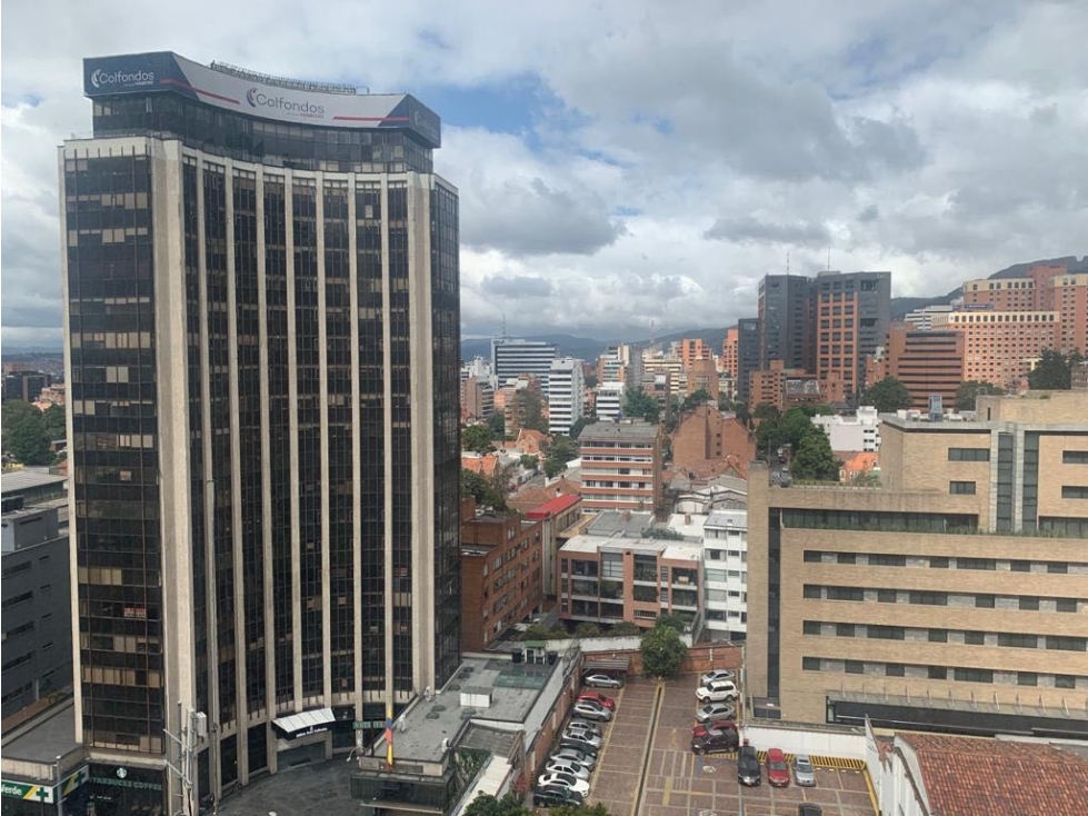 ARRIENDO LINDA OFI EN PISO 11 CON SÚPER VISTA 120 M2