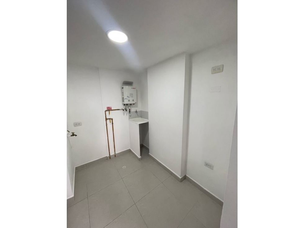 ARRIENDO LINDO APARTAMENTO EN ROBLEDO PAJARITO - 6