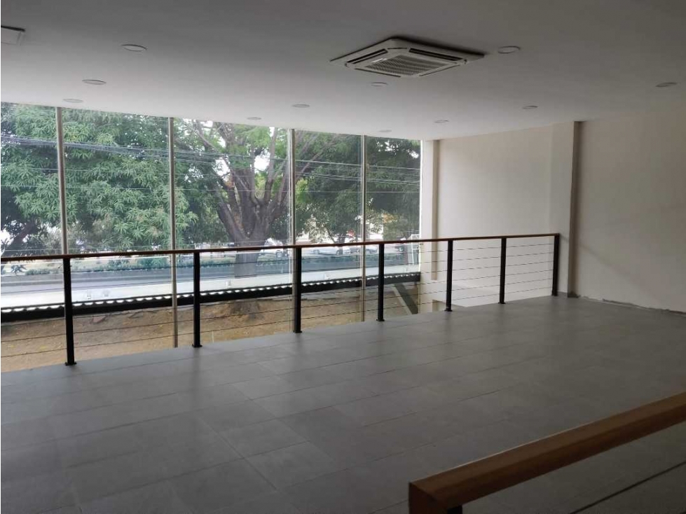 ARRIENDO LOCAL 125 MTS AV CIRCUNVALAR NORTE MONTERIA - 2