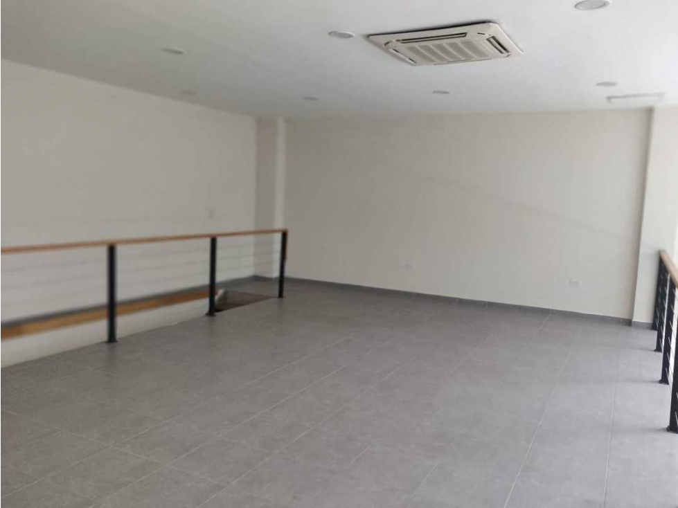 ARRIENDO LOCAL 125 MTS AV CIRCUNVALAR NORTE MONTERIA - 4